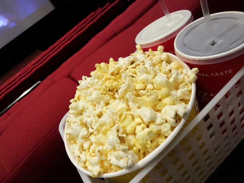 映画、アニメ、音楽(ライブ)、ゲーム、レジャーといったエンターテインメント業界