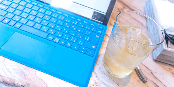 ビデオ通話を利用した飲み会『オンライン飲み会』が流行っています